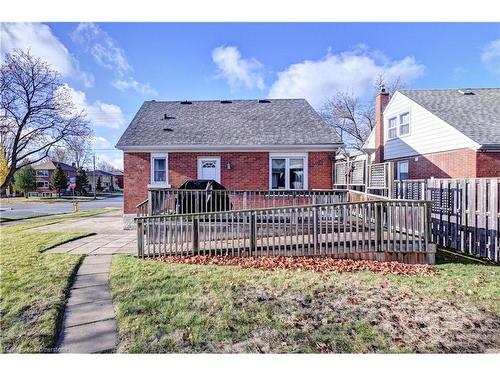 211 Lorne Avenue, Kitchener, ON - Outdoor With Deck Patio Veranda