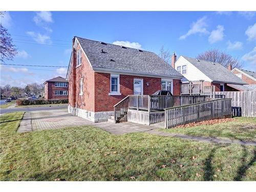 211 Lorne Avenue, Kitchener, ON - Outdoor With Deck Patio Veranda