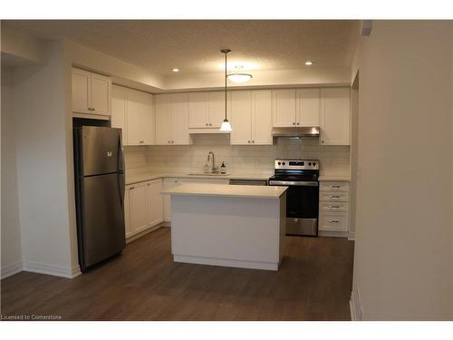 D61-142 Foamflower Place, Waterloo, ON - Indoor Photo Showing Kitchen With Stainless Steel Kitchen