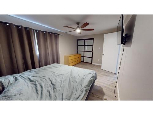 158 Parkview Drive, Orangeville, ON - Indoor Photo Showing Bedroom