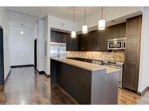 410-191 King Street, Waterloo, ON - Indoor Photo Showing Kitchen With Upgraded Kitchen