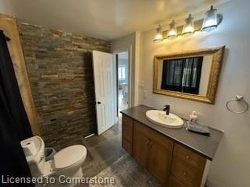 4 Browns Lane Lane, Wasaga Beach, ON - Indoor Photo Showing Bathroom