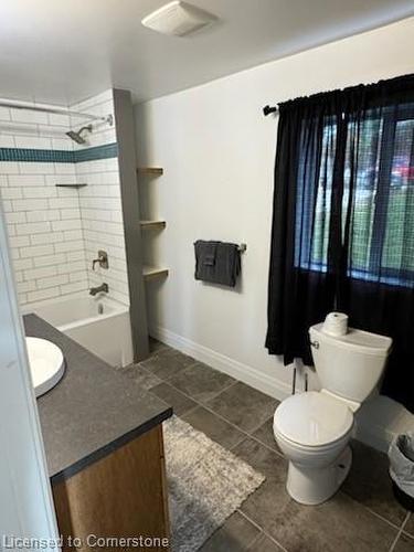 4 Browns Lane Lane, Wasaga Beach, ON - Indoor Photo Showing Bathroom