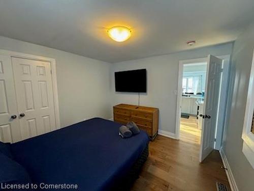 4 Browns Lane Lane, Wasaga Beach, ON - Indoor Photo Showing Bedroom