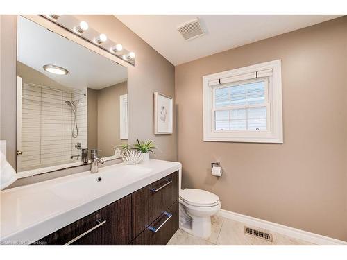 112 Wake Robin Drive, Kitchener, ON - Indoor Photo Showing Bathroom