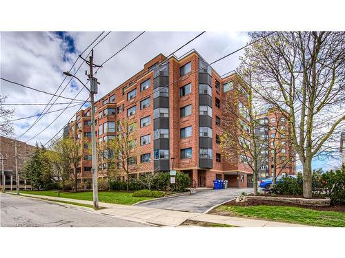 703-20 Ellen Street E, Kitchener, ON - Outdoor With Facade