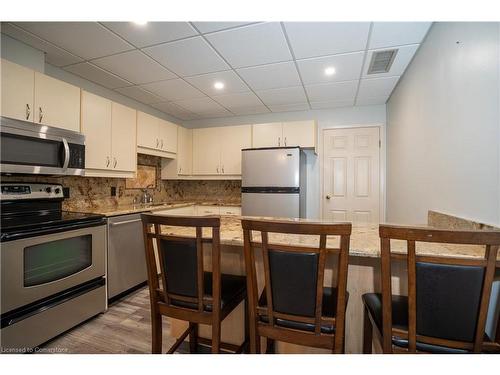 103-10 Ellen Street E, Kitchener, ON - Indoor Photo Showing Kitchen