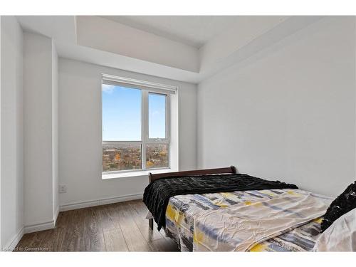 1802-158 King Street, Waterloo, ON - Indoor Photo Showing Bedroom