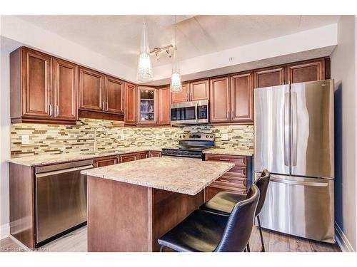 405-776 Laurelwood Drive, Waterloo, ON - Indoor Photo Showing Kitchen With Stainless Steel Kitchen