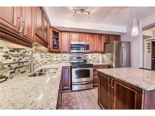 405-776 Laurelwood Drive, Waterloo, ON - Indoor Photo Showing Kitchen With Stainless Steel Kitchen With Double Sink