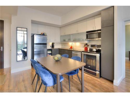 709-191 King Street S, Waterloo, ON - Indoor Photo Showing Kitchen With Stainless Steel Kitchen