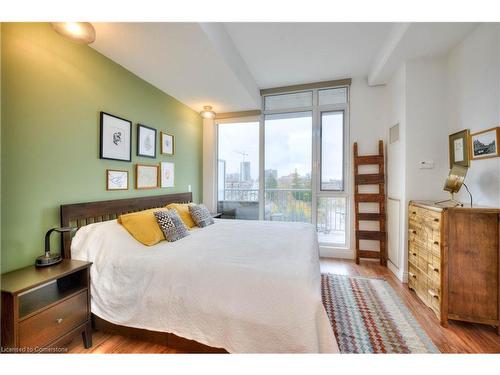 709-191 King Street S, Waterloo, ON - Indoor Photo Showing Bedroom