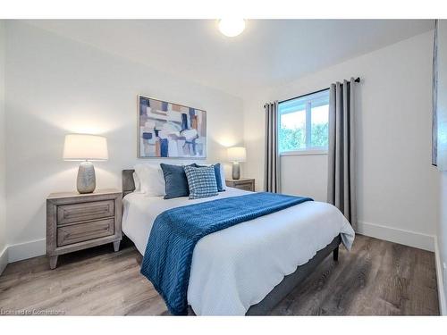 55 Hickson Drive, Kitchener, ON - Indoor Photo Showing Bedroom