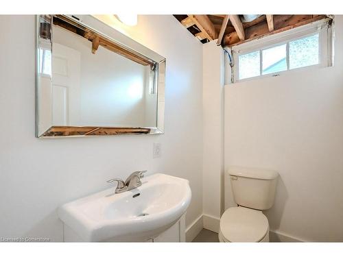 55 Hickson Drive, Kitchener, ON - Indoor Photo Showing Bathroom