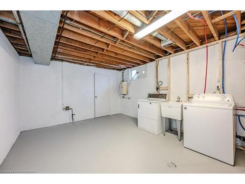 55 Hickson Drive, Kitchener, ON - Indoor Photo Showing Laundry Room