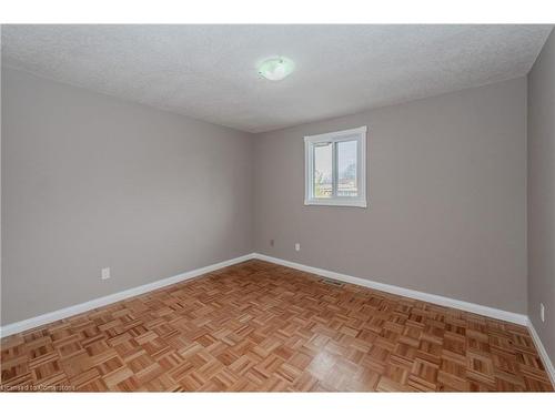 894 Strasburg Road, Kitchener, ON - Indoor Photo Showing Other Room