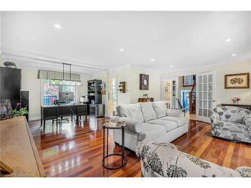 3 Springview Court, East Garafraxa, ON - Indoor Photo Showing Living Room