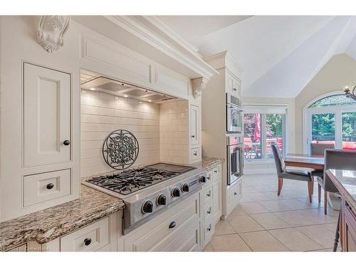 3 Springview Court, East Garafraxa, ON - Indoor Photo Showing Kitchen