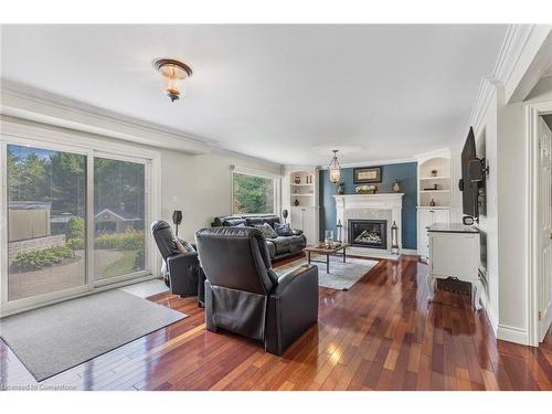 3 Springview Court, East Garafraxa, ON - Indoor Photo Showing Living Room With Fireplace