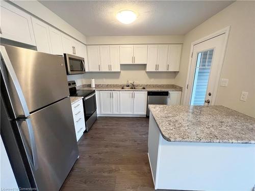 B9-24 Morrison Road, Kitchener, ON - Indoor Photo Showing Kitchen With Double Sink With Upgraded Kitchen