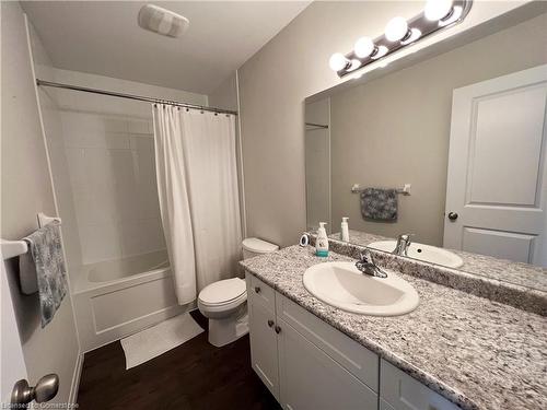 B9-24 Morrison Road, Kitchener, ON - Indoor Photo Showing Bathroom