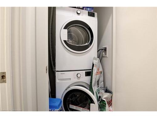 2301-15 Wellington Street, Kitchener, ON - Indoor Photo Showing Laundry Room