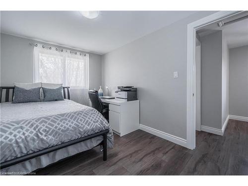 Upper Unit-171 Kinzie Avenue, Kitchener, ON - Indoor Photo Showing Bedroom