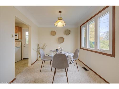 52 Brentwood Drive, Guelph, ON - Indoor Photo Showing Dining Room