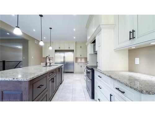 15 Gerber Meadows Drive, Wellesley, ON - Indoor Photo Showing Kitchen With Upgraded Kitchen