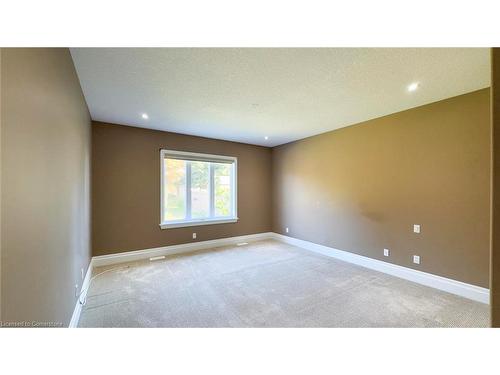 15 Gerber Meadows Drive, Wellesley, ON - Indoor Photo Showing Other Room