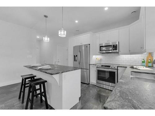 60-375 Mitchell Rd S Road S, Listowel, ON - Indoor Photo Showing Kitchen With Upgraded Kitchen