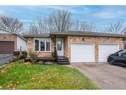 8 Dawn Ridge Drive  Kitchener, ON N2N 3J7