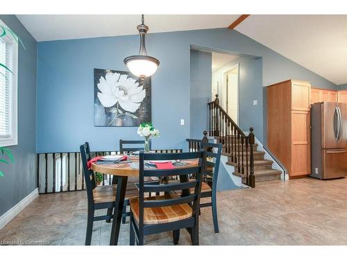 8 Dawn Ridge Drive, Kitchener, ON - Indoor Photo Showing Dining Room