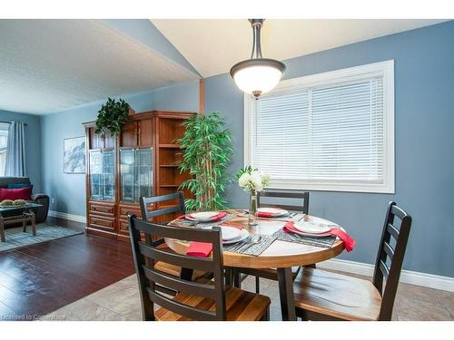 8 Dawn Ridge Drive, Kitchener, ON - Indoor Photo Showing Dining Room