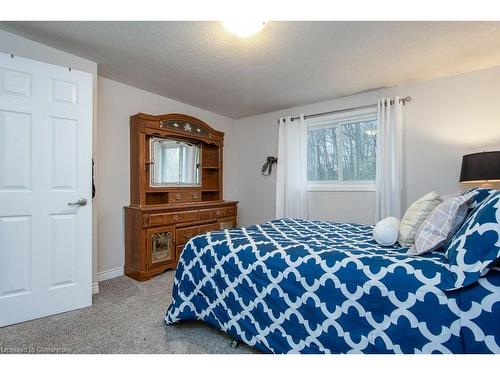 8 Dawn Ridge Drive, Kitchener, ON - Indoor Photo Showing Bedroom