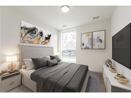 101-24 Union Street E, Waterloo, ON - Indoor Photo Showing Bedroom