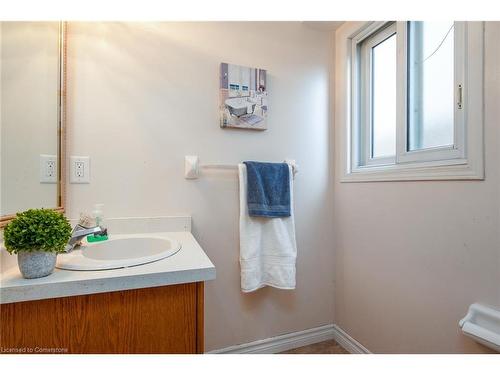 43 Cotton Grass Street, Kitchener, ON - Indoor Photo Showing Bathroom