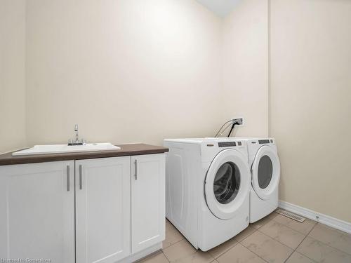 126 Broadacre Drive, Kitchener, ON - Indoor Photo Showing Laundry Room