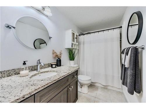 D-20 Sienna Street, Kitchener, ON - Indoor Photo Showing Bathroom