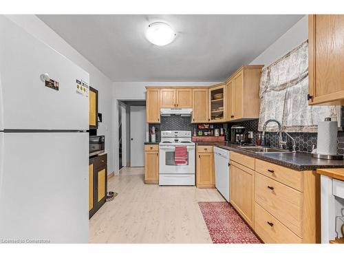 688 Ninth Avenue, Hamilton, ON - Indoor Photo Showing Kitchen With Double Sink