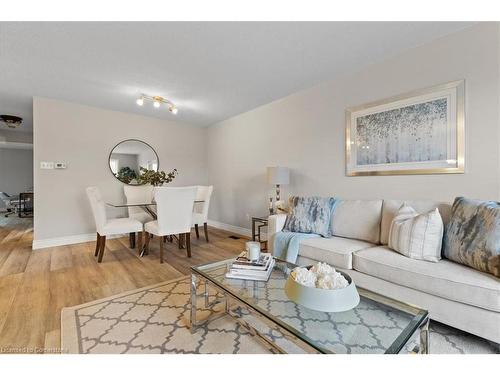 514 Mortimer Drive, Cambridge, ON - Indoor Photo Showing Living Room