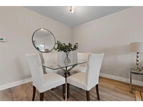 514 Mortimer Drive, Cambridge, ON - Indoor Photo Showing Dining Room