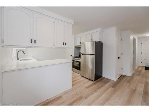 53 Oak Street, Cambridge, ON - Indoor Photo Showing Kitchen With Stainless Steel Kitchen