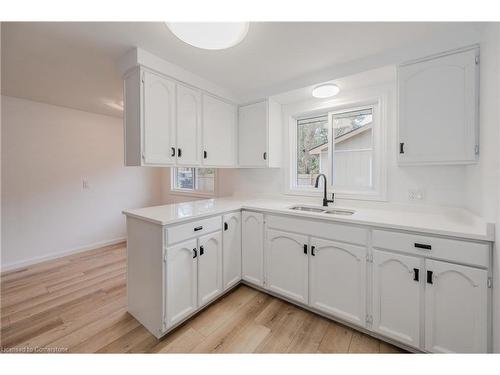 53 Oak Street, Cambridge, ON - Indoor Photo Showing Kitchen With Double Sink