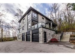 111 Grand Ridge Drive  Cambridge, ON N1S 5B3