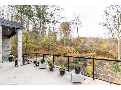 111 Grand Ridge Drive, Cambridge, ON - Outdoor