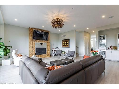 111 Grand Ridge Drive, Cambridge, ON - Indoor Photo Showing Living Room With Fireplace