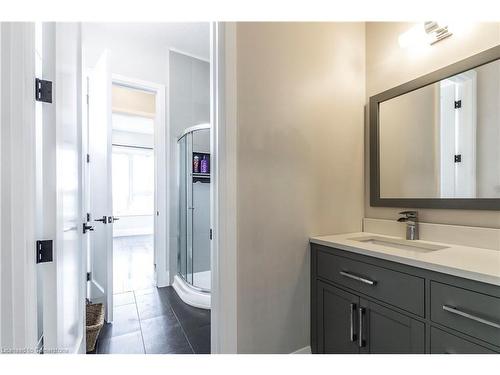 111 Grand Ridge Drive, Cambridge, ON - Indoor Photo Showing Bathroom