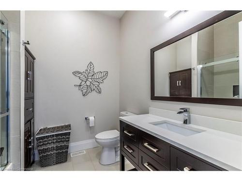 111 Grand Ridge Drive, Cambridge, ON - Indoor Photo Showing Bathroom