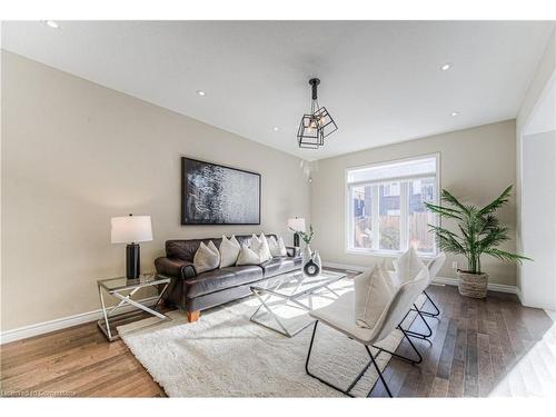 414 Wild Calla Street, Waterloo, ON - Indoor Photo Showing Living Room